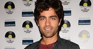 Chatter Busy: Adrian Grenier, Juliette Lewis And Michelle Trachtenberg